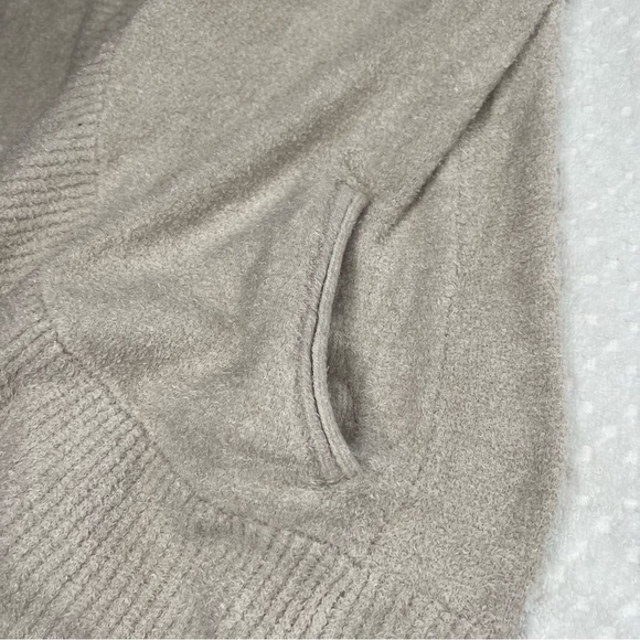 Barefoot Dreams Cozy Chic Lite Circle Cardigan. - Picture 7 of 12